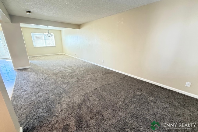 Building Photo - Comfortable 4-Bedroom, 2.5-Bath Home with ...