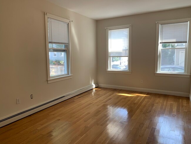 Building Photo - 45 Union St