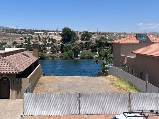 Building Photo - 3BR 2Ba Boat Deep Hightop Garage & Colorado River Views