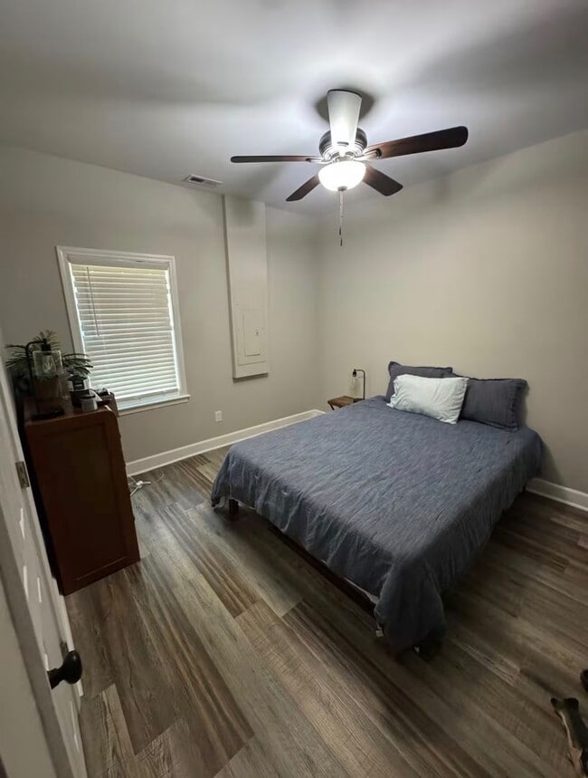 Foto del edificio - 9 Dixie Ave