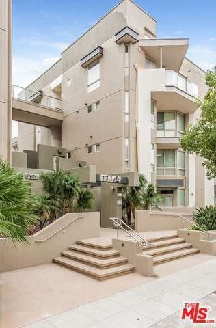 Building Photo - 13044 Pacific Promenade