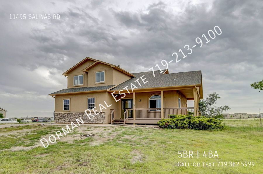 Primary Photo - 5-Bedroom Home!
