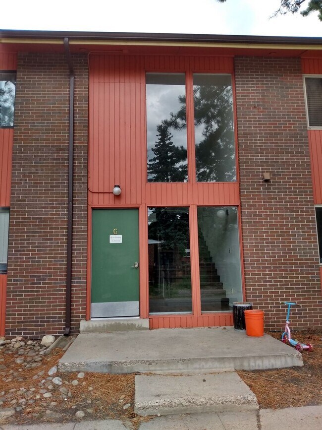 Foto del edificio - COZY 2 Bed 1 Bath Condo in North Boulder!