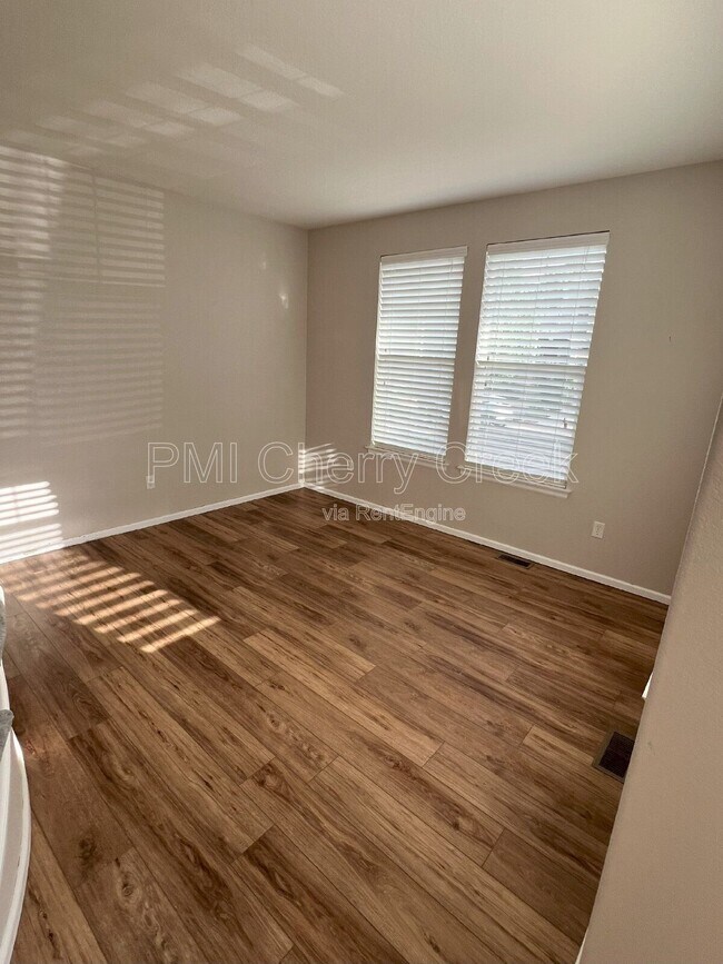 Foto del edificio - 5420 Heatherton Ln
