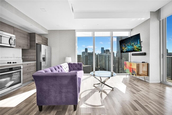 Foto del edificio - 151 SE 1st St