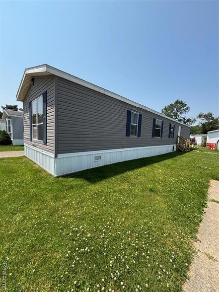 Building Photo - 1524 Crescent Ln Dr