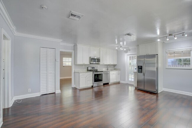 Foto del edificio - 600 SW 15th St