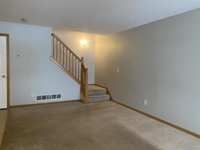 Foto del edificio - 860 Independence Dr