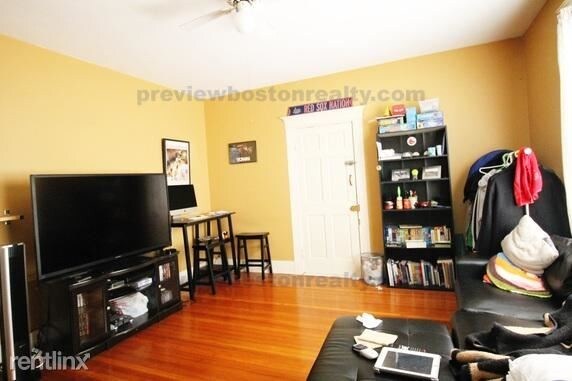 Building Photo - 143 Kilsyth Rd