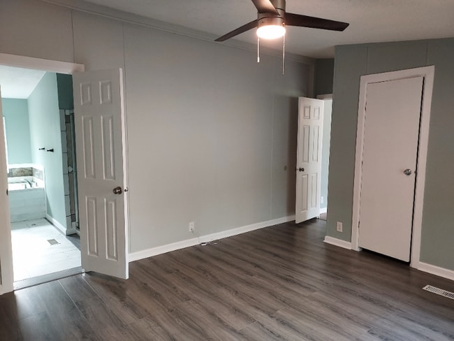 Building Photo - 2609 Williams Creek Rd