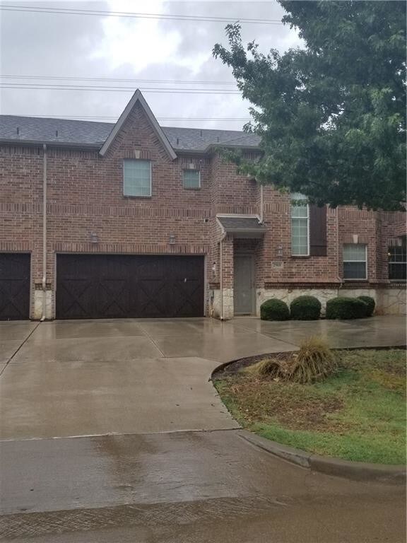 Foto principal - 2968 Europa Dr