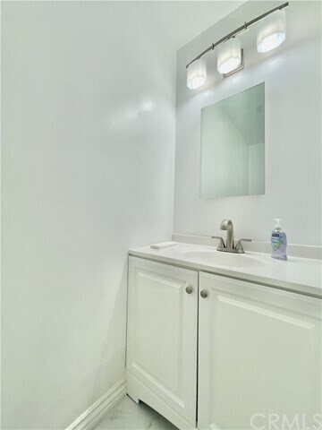 Building Photo - 11223 Lambert Way