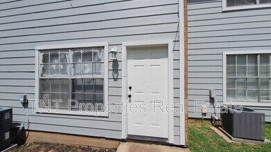 Building Photo - 1906 Barak Ln