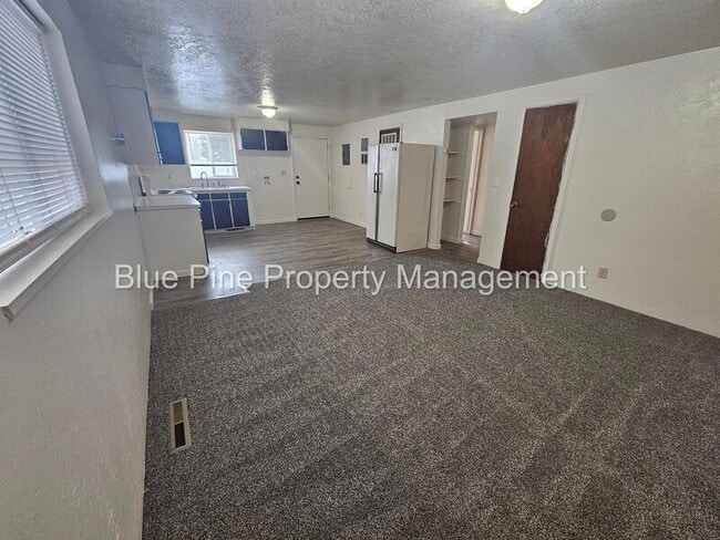 Building Photo - 1151 E Cedar St