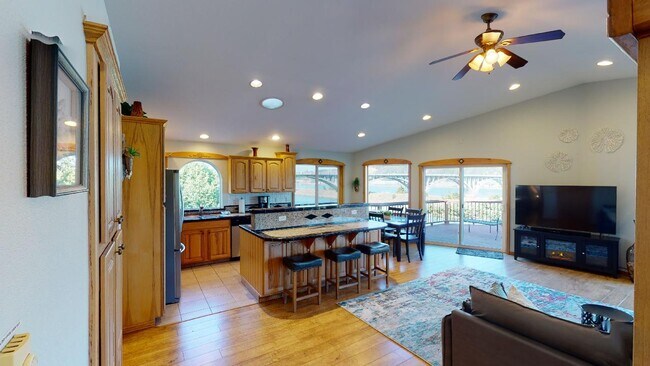 Foto del edificio - 94451 Jerry's Flat Rd