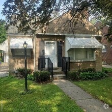 Building Photo - 18681 Blackmoor St