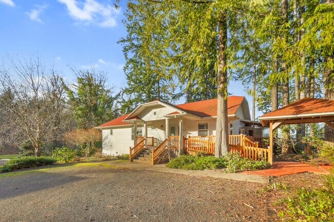 Building Photo - 20 E Dalby Rd