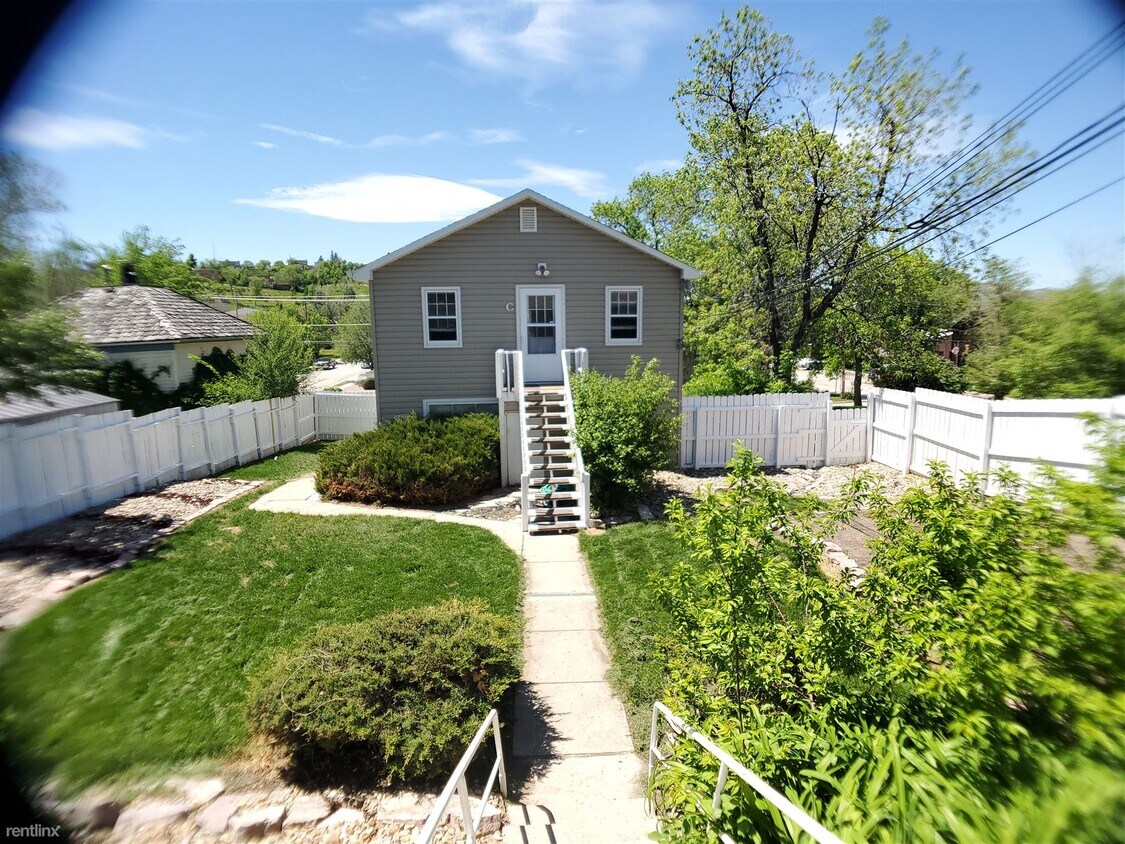 Primary Photo - 1 br, 1 bath Triplex - 1104 4th Street C