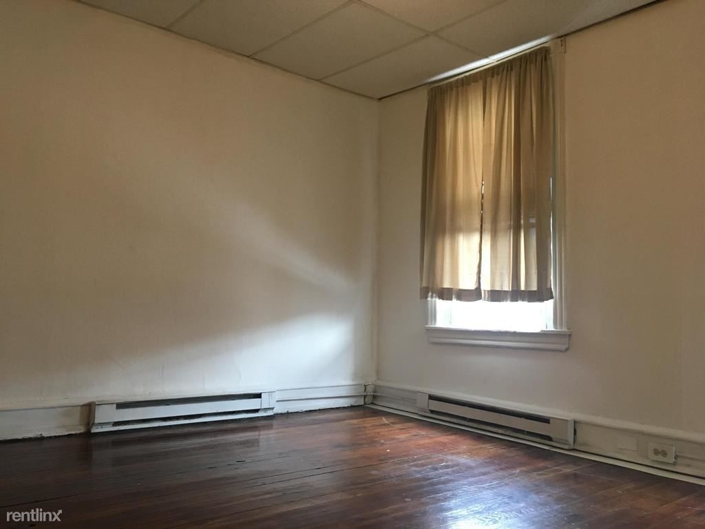 Primary Photo - 2127 Morris St