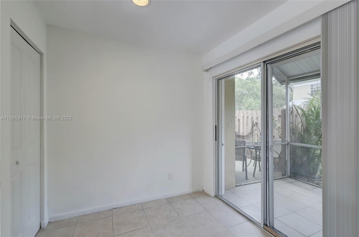 2933 Cambridge Ln, Hollywood, FL 33026 - Townhome Rentals in Hollywood FL |  Apartments.com