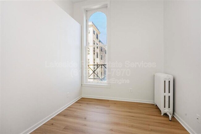 Foto del edificio - 100 Washington Ave