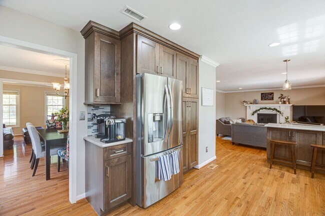 Foto del edificio - 5624 Kemp Ln