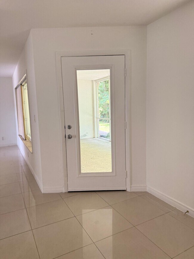 Foto del edificio - 815 Boynton Beach Blvd