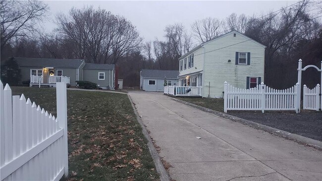 Building Photo - 764 Greenville Ave