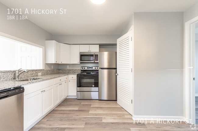 Building Photo - 1701 Hickory St