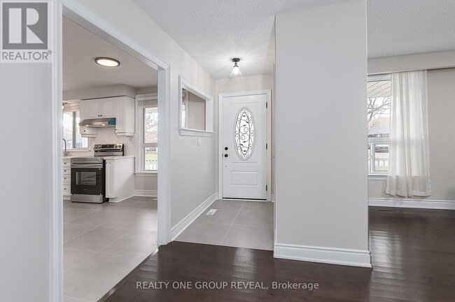 Building Photo - 14 Taylor Rd