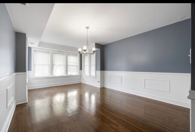 Foto del edificio - 8222 S Maryland Ave