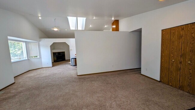 Foto del edificio - 8228 49th Ave NE
