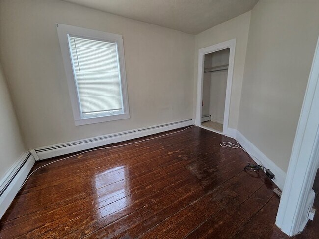 Foto del edificio - 292 Pleasant St