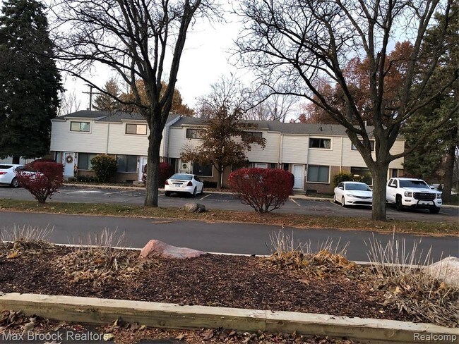 Foto del edificio - 1653 Wimbledon Dr