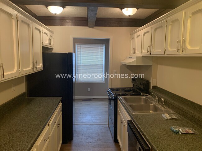 Foto del edificio - 12301 E 46th Terrace S