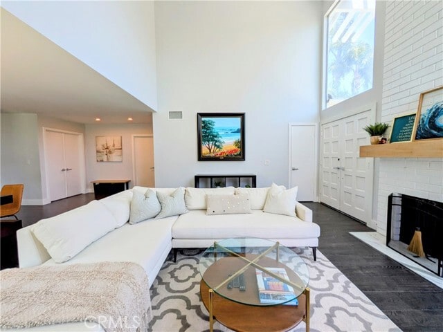 Foto del edificio - 20291 Bancroft Cir