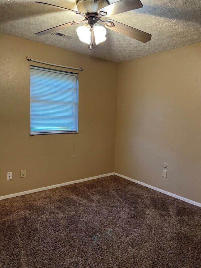 Foto del edificio - 304 Estate Dr