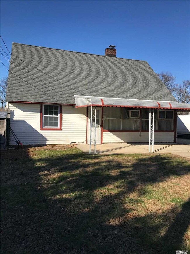 Building Photo - 46 Squirrel Ln