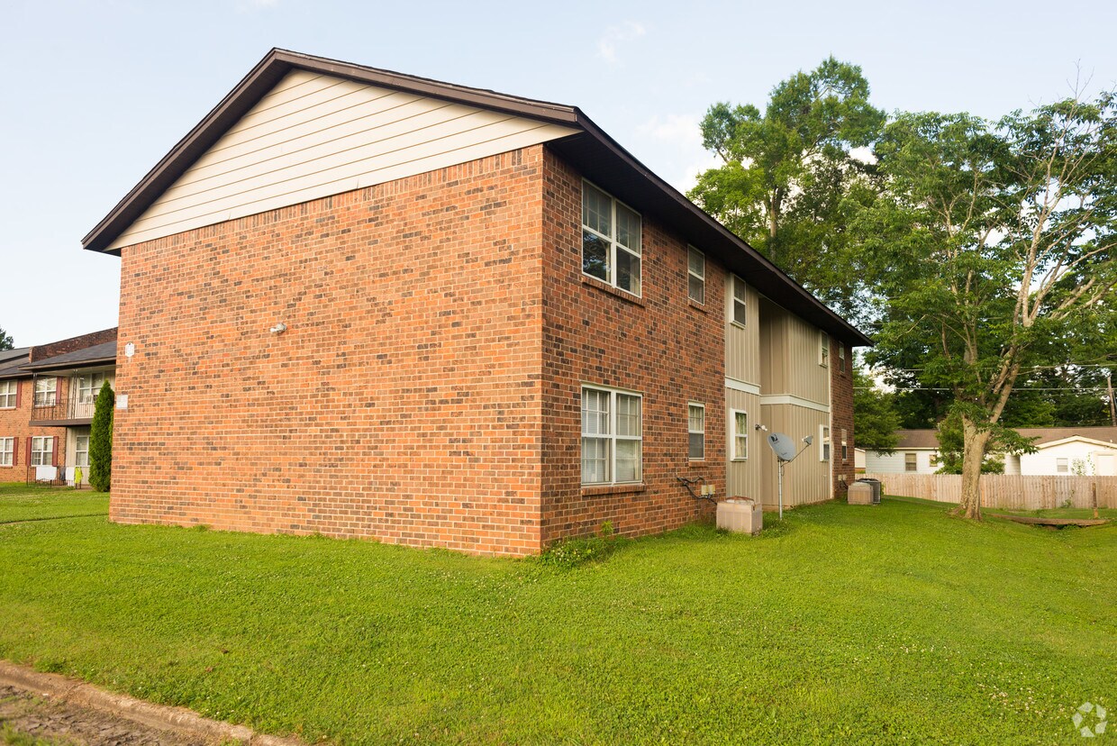 Monarch Apartments Apartments in Huntsville, AL