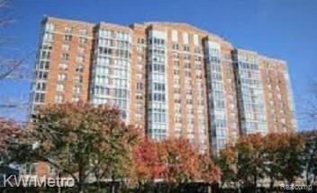 Foto principal - 250 E Harbortown Dr