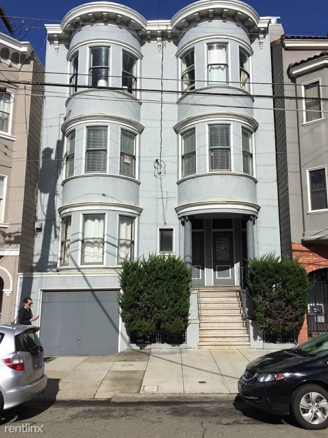 Building Photo - 2054 Filbert St