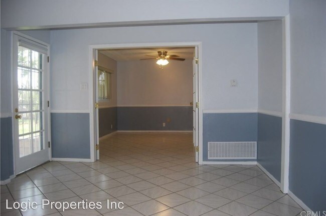 Foto del edificio - 3 br, 2 bath House - 10741 Limonite Ave