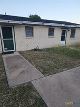 Building Photo - 403 Robertson Ave