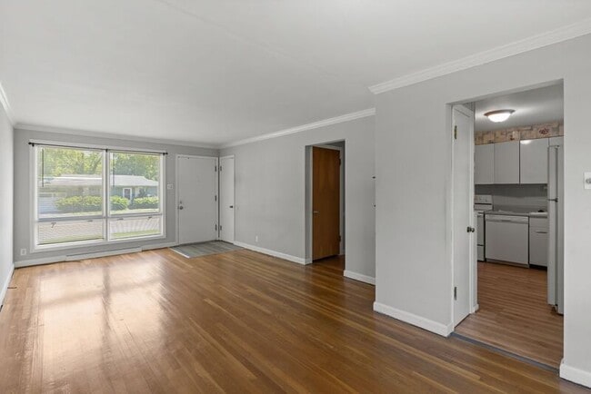Building Photo - 627 Haddock Dr