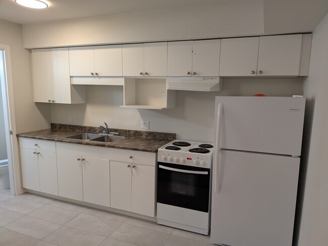 Building Photo - 5662 Vedder Rd