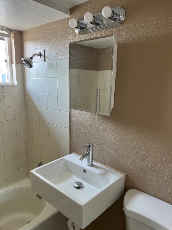 Foto del edificio - 820 E Purdue Ave