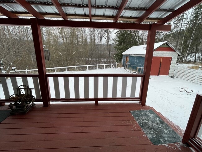 Building Photo - 1330-6001330 Twan Ave