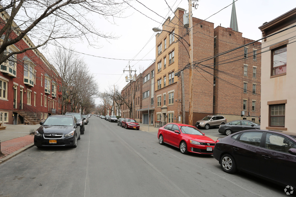 Exterior - 67 Chestnut St