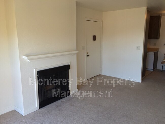 Building Photo - 3308 Golden Oaks Ln