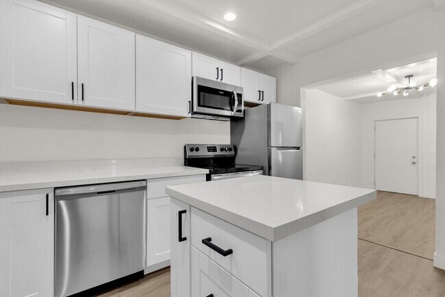 Foto del edificio - 1/2 MONTH FREE RENT MOVE IN SPECIAL!!! Brand new remodeled in the heart of downtown PHX